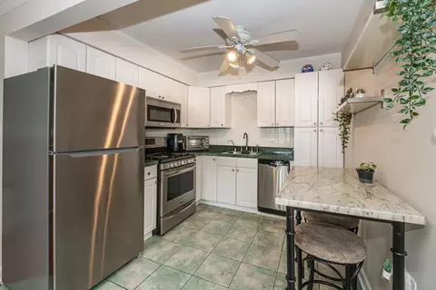 Kitchen - 3800 Ruby St #3W, Schiller Park, IL 60176 photo 2 of 3