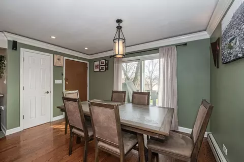 Dining - 3800 Ruby St #3W, Schiller Park, IL 60176 photo 4 of 4