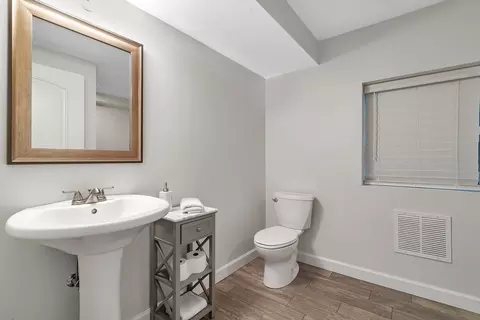 Bath - 6500 Breckenridge Dr, Plainfield, IL 60586 photo 6 of 7