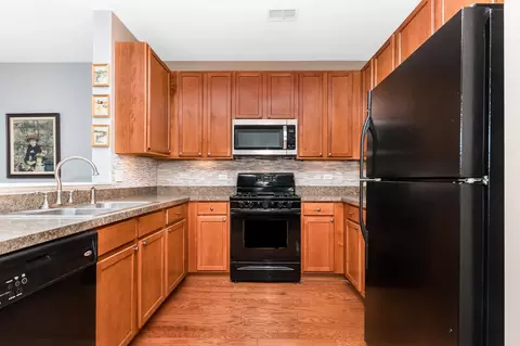 Kitchen - 5007 Albany Ct, Plainfield, IL 60586 photo 1 of 2
