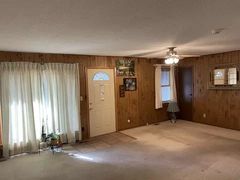 3208 Biscayne Rd, Mchenry, IL 60050 photo 3