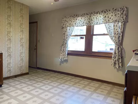 3208 Biscayne Rd, Mchenry, IL 60050 photo 4