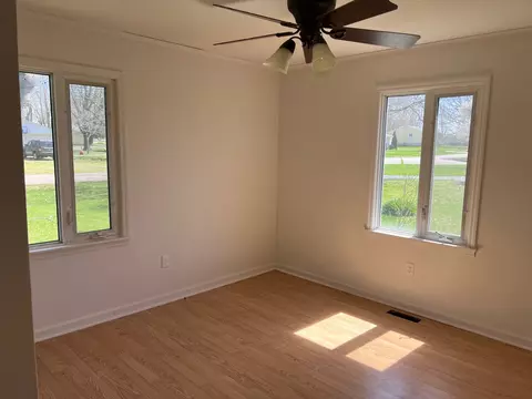 Bedroom - 813 S Chestnut St, Delavan, IL 61734 photo 1 of 4