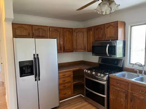 Kitchen - 813 S Chestnut St, Delavan, IL 61734 photo 1 of 1