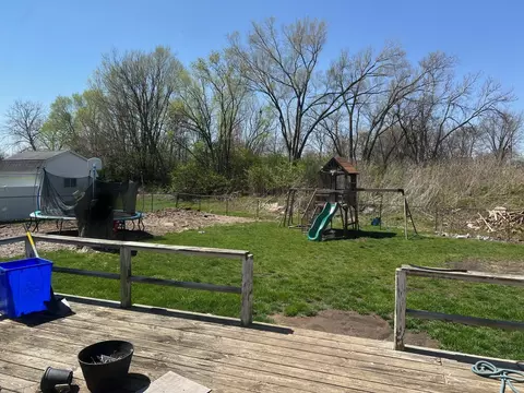 Exterior - 813 S Chestnut St, Delavan, IL 61734 photo 2 of 2