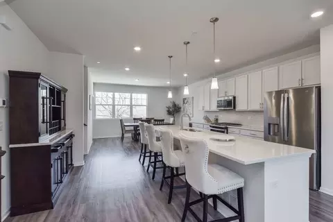 Kitchen - 3319 Trillium Cir, Rolling Meadows, IL 60008 photo 1 of 3