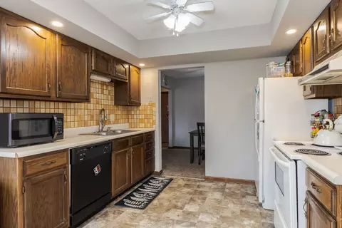 601 N Main St #3N, Normal, IL 61761 photo 14