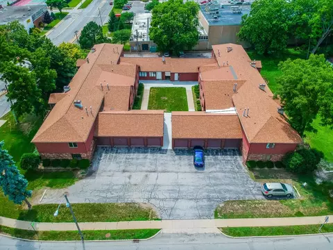 601 N Main St #3N, Normal, IL 61761