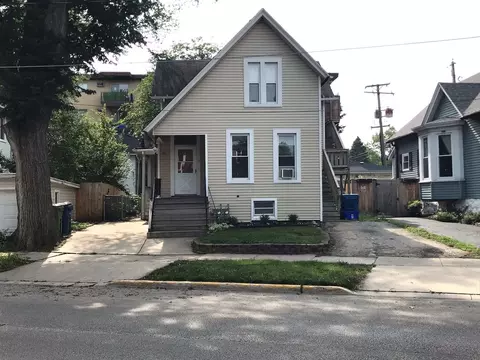 121 Circle Ave, Forest Park, IL 60130