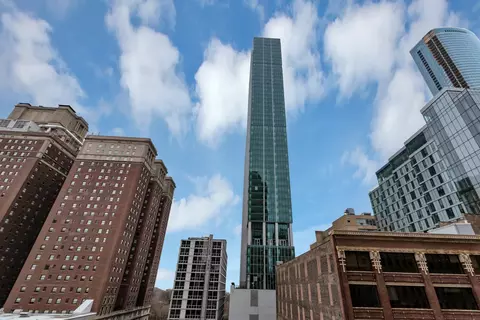Exterior - 41 E 8th St #802, Chicago, IL 60605 photo 2 of 5