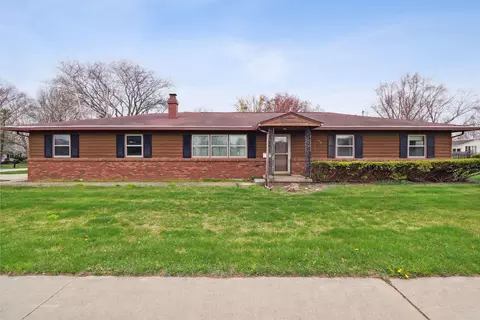 1304 W Windsor Rd, Champaign, IL 61821