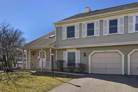 2658 College Hill Cir #124, Schaumburg, IL 60173