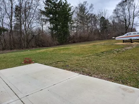 Exterior - 19810 Bauman Rd, Marengo, IL 60152 photo 5 of 14
