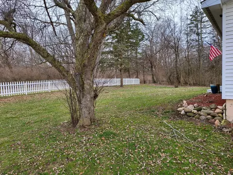 Exterior - 19810 Bauman Rd, Marengo, IL 60152 photo 3 of 14