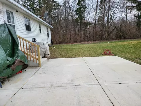 Exterior - 19810 Bauman Rd, Marengo, IL 60152 photo 6 of 14