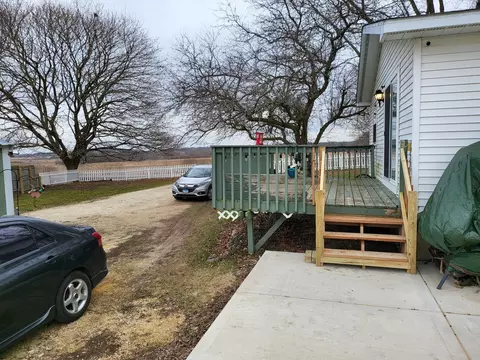 Exterior - 19810 Bauman Rd, Marengo, IL 60152 photo 10 of 14