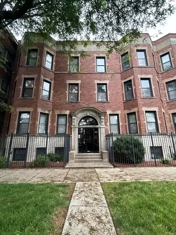 4953 S Michigan Ave #17, Chicago, IL 60615