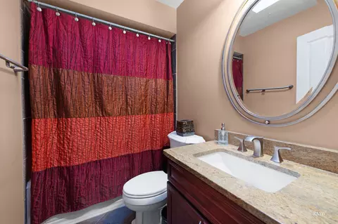 Bath - 1216 W Sable Dr, Addison, IL 60101 photo 2 of 3