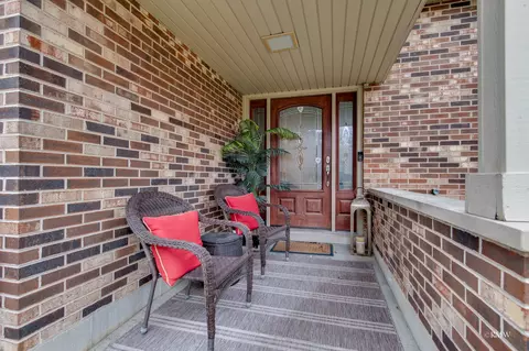 Exterior - 1216 W Sable Dr, Addison, IL 60101 photo 3 of 4