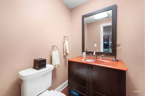 Bath - 1216 W Sable Dr, Addison, IL 60101 photo 1 of 3
