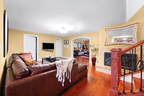 Living - 1216 W Sable Dr, Addison, IL 60101 photo 2 of 7