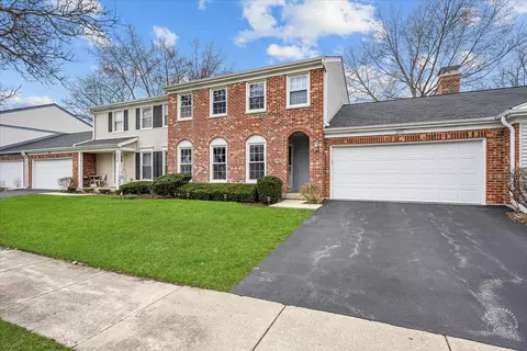 1537 Mirror Lake Dr, Naperville, IL 60563