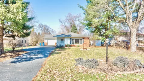 938 Bryn Mawr Ave, Bartlett, IL 60103