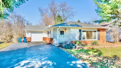 Exterior - 938 Bryn Mawr Ave, Bartlett, IL 60103 photo 2 of 7