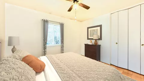 Bedroom - 938 Bryn Mawr Ave, Bartlett, IL 60103 photo 3 of 3