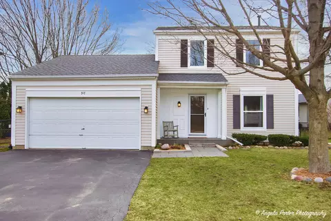747 Edelweiss Dr, Lake Zurich, IL 60047