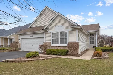 21462 W Larch Dr, Plainfield, IL 60544