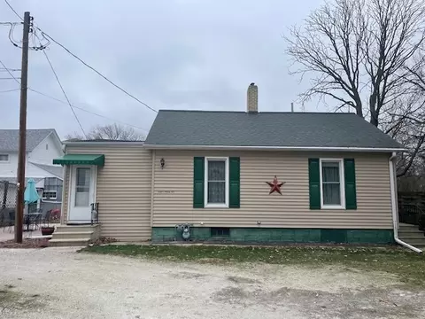 920 12 Paul St, Ottawa, IL 61350