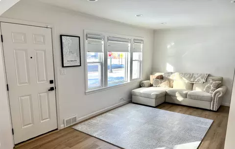 1333 Dewey Ave, Evanston, IL 60201 photo 9