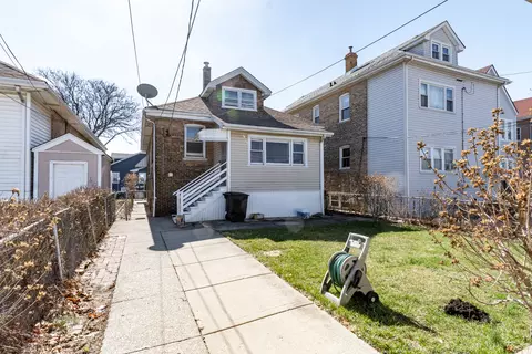 Exterior - 5836 W Wrightwood Ave, Chicago, IL 60639 photo 3 of 4