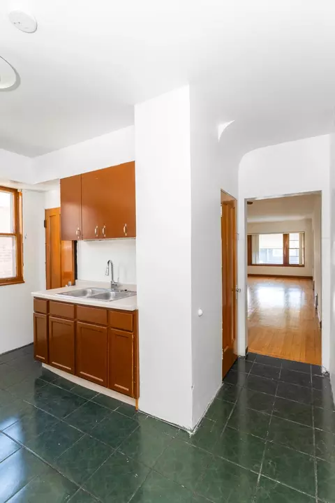 Kitchen - 5836 W Wrightwood Ave, Chicago, IL 60639 photo 4 of 5