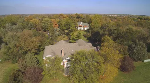 View/Area - 31 W121 Grove Pl, Wayne, IL 60184 photo 7 of 8