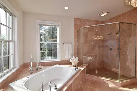 Bath - 31 W121 Grove Pl, Wayne, IL 60184 photo 4 of 7