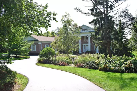 Exterior - 31 W121 Grove Pl, Wayne, IL 60184 photo 4 of 27
