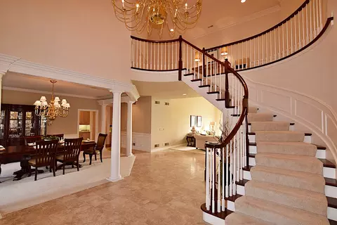 Entry Way - 31 W121 Grove Pl, Wayne, IL 60184 photo 3 of 4