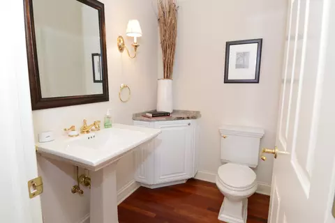 Bath - 31 W121 Grove Pl, Wayne, IL 60184 photo 1 of 7