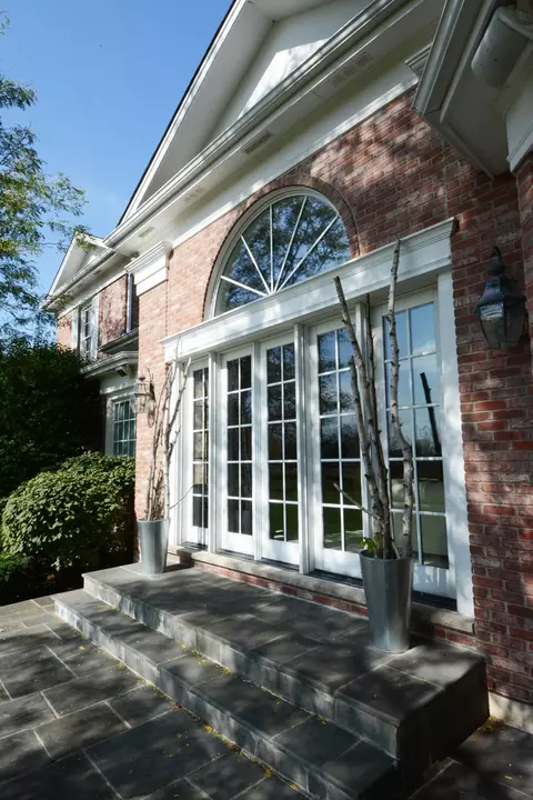 Exterior - 31 W121 Grove Pl, Wayne, IL 60184 photo 11 of 27