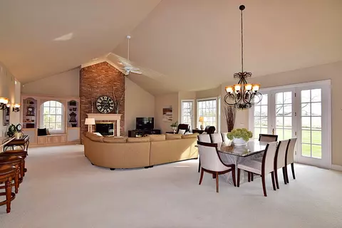 Dining - 31 W121 Grove Pl, Wayne, IL 60184 photo 3 of 3