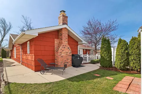 1520 Hassell Rd, Hoffman Estates, IL 60169 photo 6