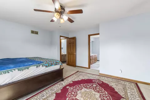 Bedroom - 965 Westgate Dr, Aurora, IL 60506 photo 5 of 9