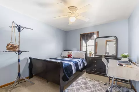 Bedroom - 965 Westgate Dr, Aurora, IL 60506 photo 2 of 9