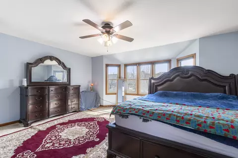 Bedroom - 965 Westgate Dr, Aurora, IL 60506 photo 6 of 9