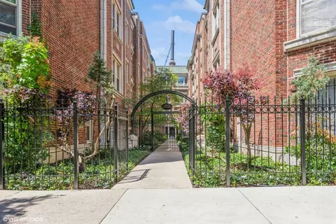 5410 N Kenmore Ave #3, Chicago, IL 60640