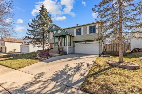 759 W Appletree Ln, Bartlett, IL 60103