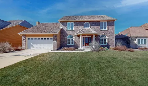 1207 Birchdale Ln, Aurora, IL 60504
