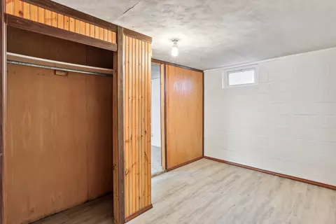 Bedroom - 402 S James St, Champaign, IL 61821 photo 7 of 7